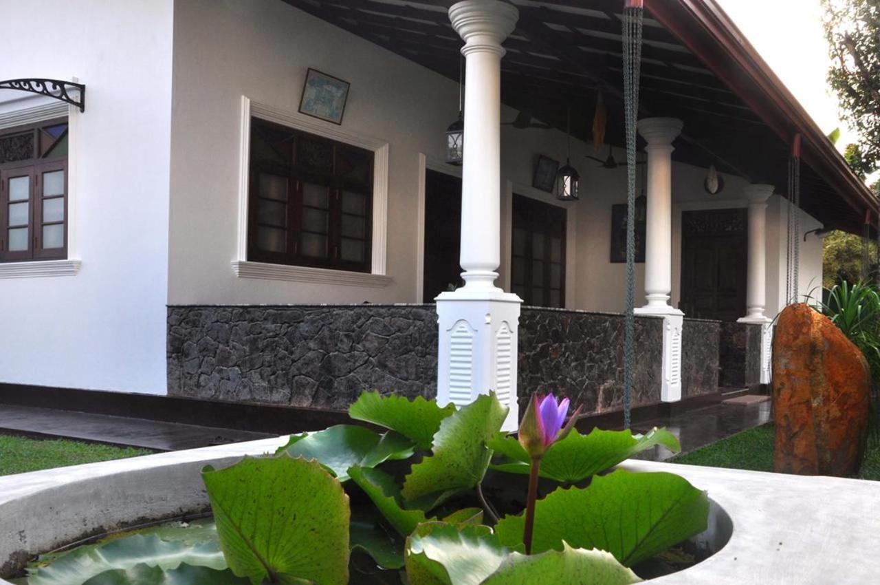 Mama Villa Хиккадува Экстерьер фото